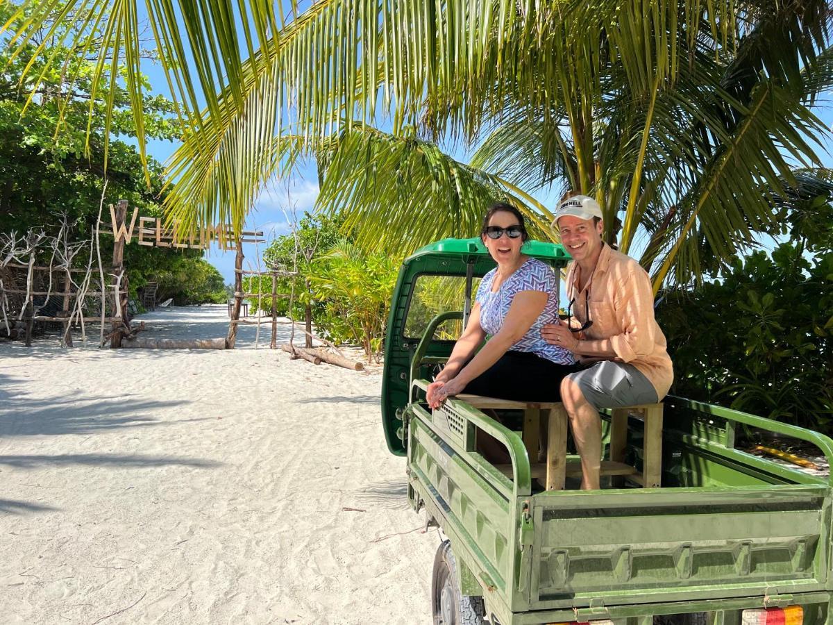 White Tern Maldives Otel Maamigili Dış mekan fotoğraf