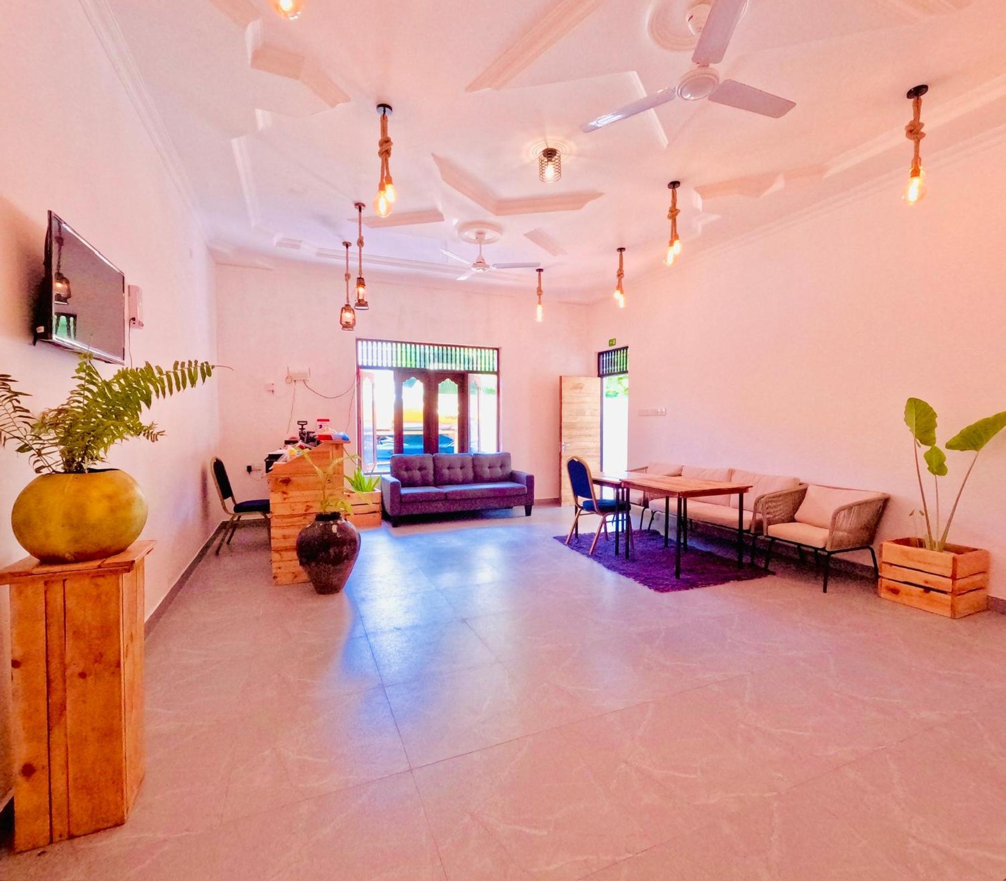 White Tern Maldives Otel Maamigili Dış mekan fotoğraf